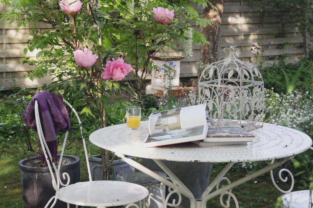 Le Bonheur A La Campagne Bed & Breakfast Lesmont Exterior photo
