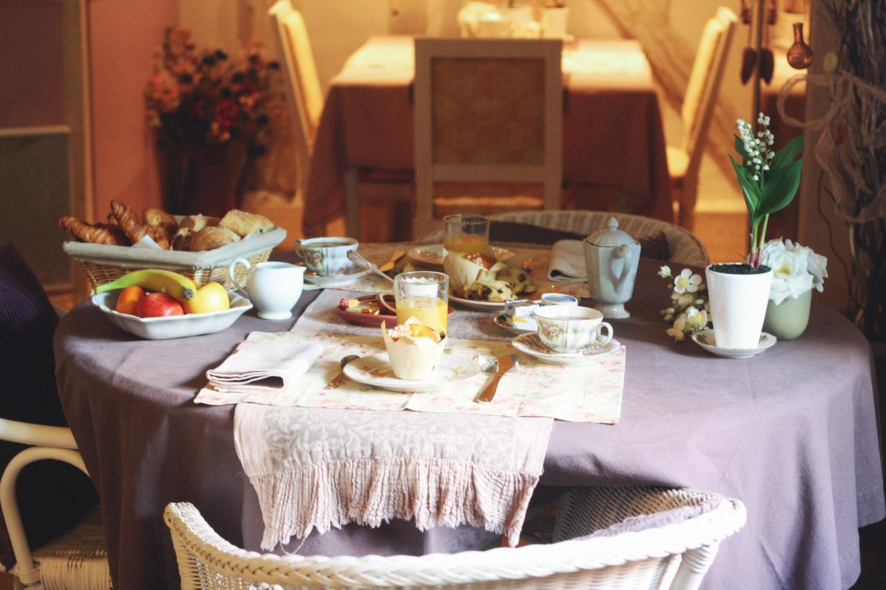 Le Bonheur A La Campagne Bed & Breakfast Lesmont Exterior photo
