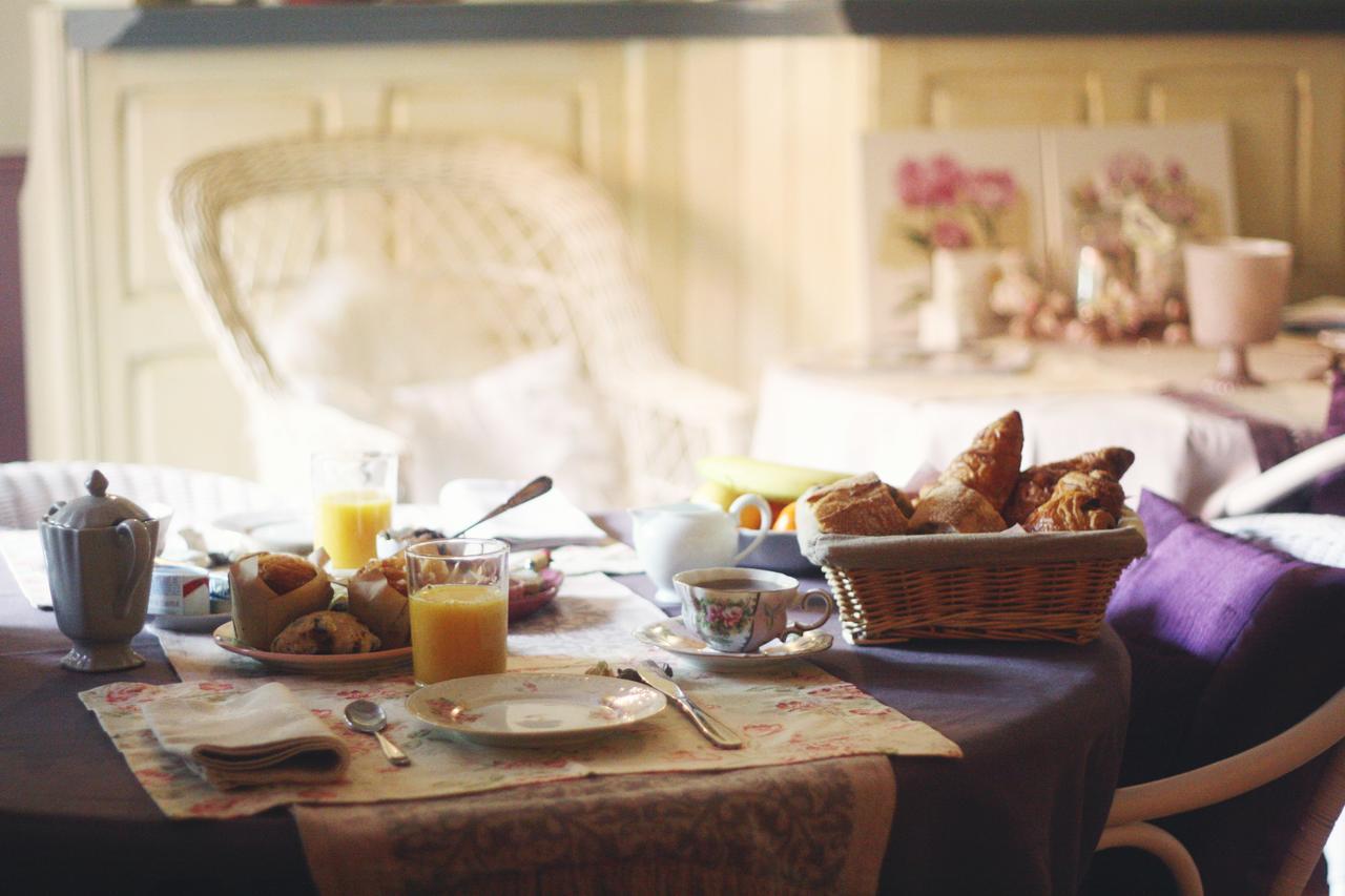 Le Bonheur A La Campagne Bed & Breakfast Lesmont Exterior photo